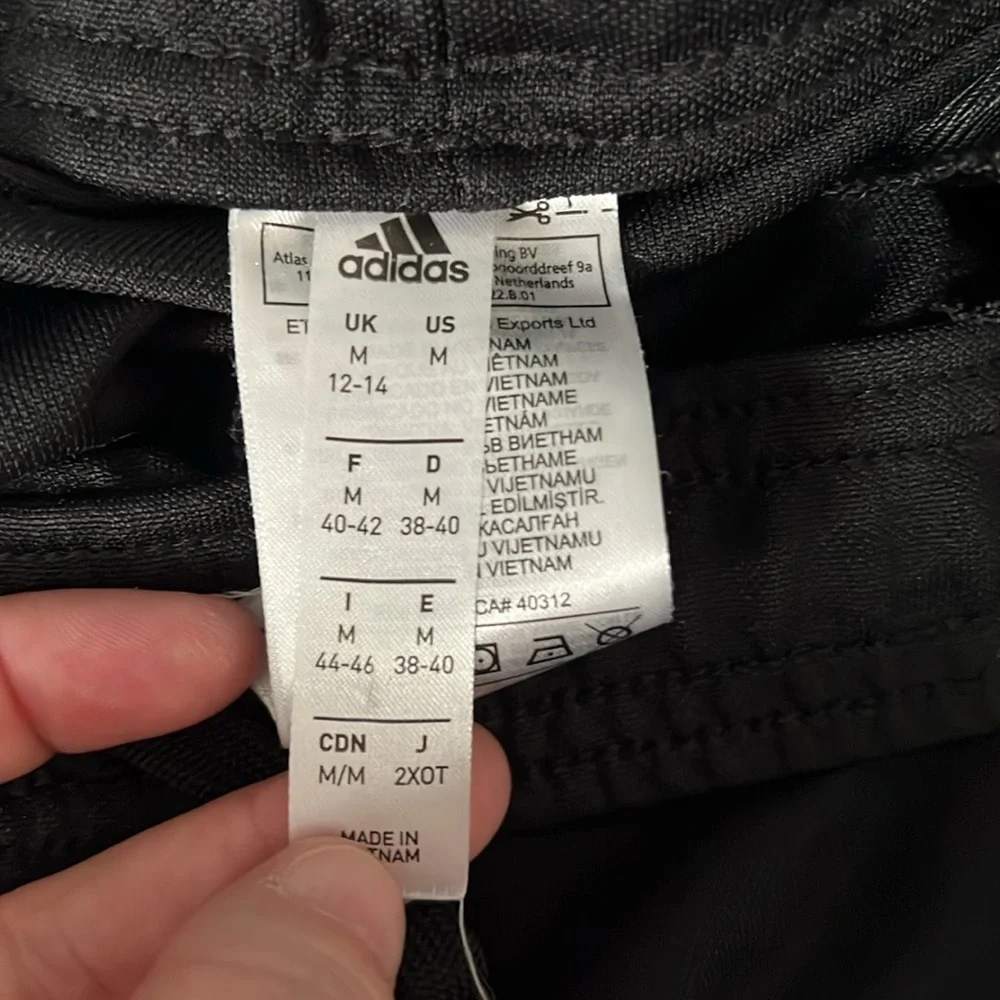 adidas size medium